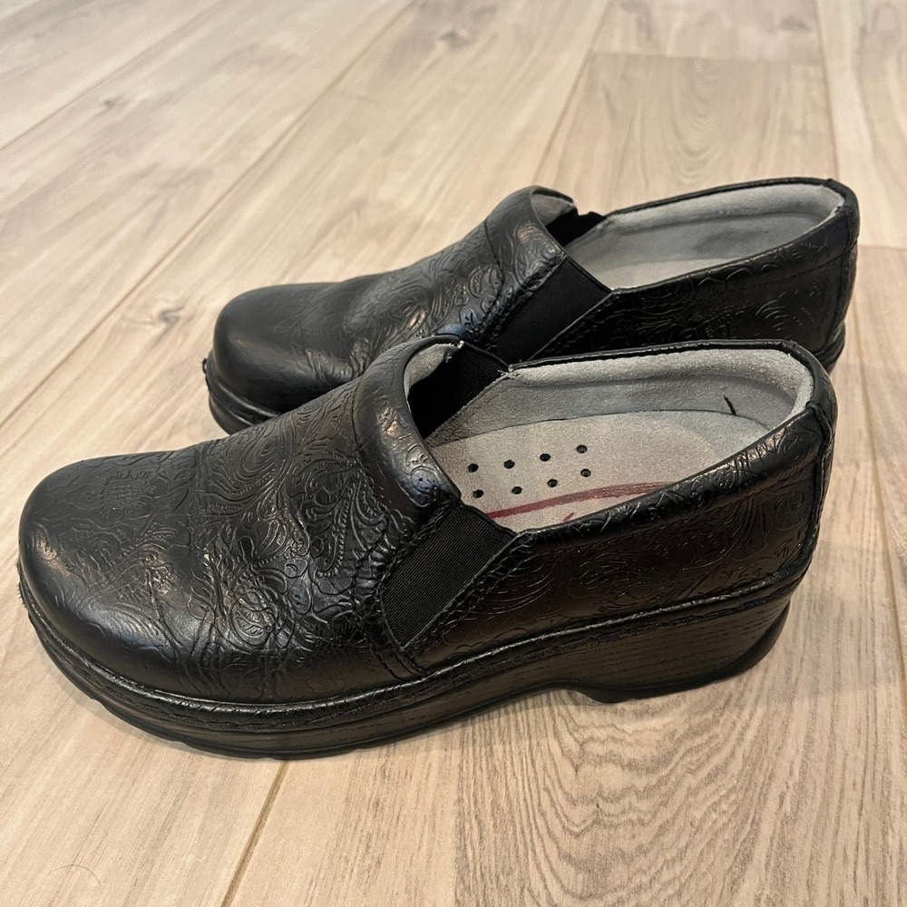 Klogs Naples Leather Clogs Embossed Floral Work Shoes Black 8 Slip Resistant